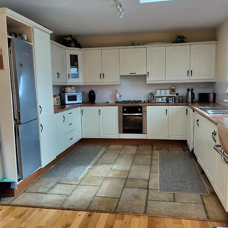 Cozy In The Scenic Glen Of *