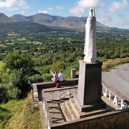 度假居 Cozy In The Scenic Glen Of